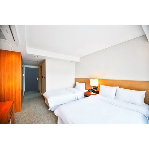 https://media.eoding.com/media/travelagent/663/imagecontent/디럭스트윈수정용2.jpg