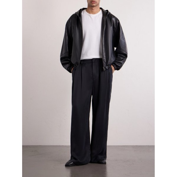 아모멘토 와이드 플리츠 새틴 팬츠 46376663162979720