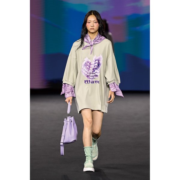 26SS PURPLE WAVE LAYERED LIGHT KHAKI SWEAT ONE-PIECE