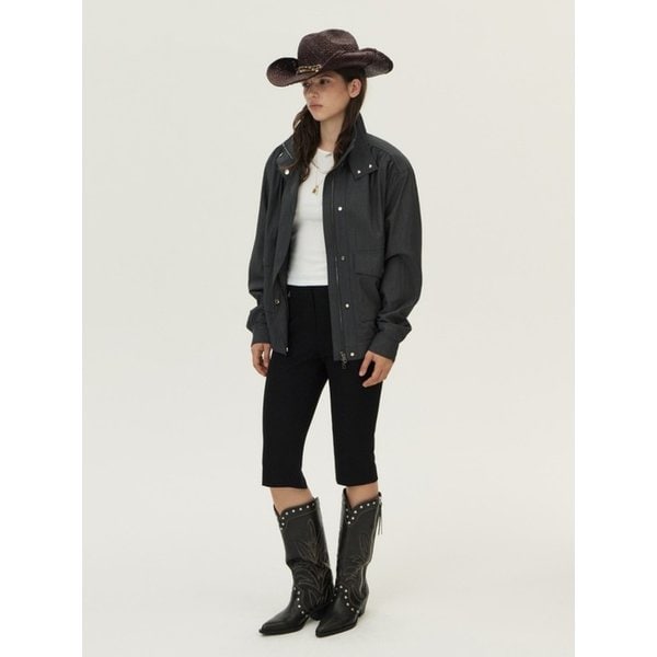 Back Slit Capri Pants, Black