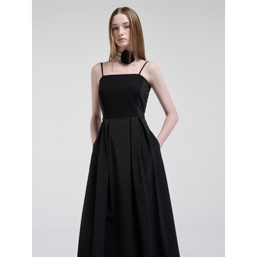 에트몽 Slip Texture Blend Pleats Dress, Black