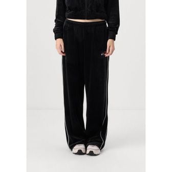 이스퀘어 5286851 Ellesse KLOSTERTALER - Tracksuit bottoms black