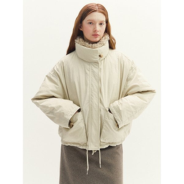 하이넥 퍼 배색 다운 패딩(MAFDDW08MIV)