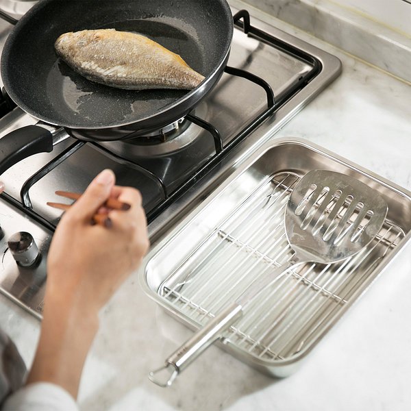 스테인리스받침_중_23.2x18.1cm J71N902115600