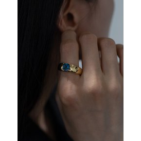 CONTINUE RING_GOLD LONDON BLUE TOPAZ