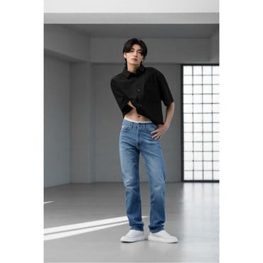 Calvin Klein Jeans 남성 스탠다드 스트레이트핏 클라인 데님(40TM748)