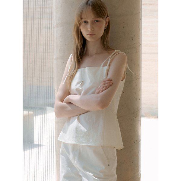 line sleeveless top (cream) orc 6031