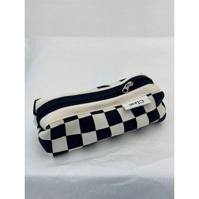 round pencilcase _ Checkerboard