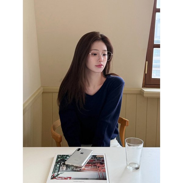 파인울 브이넥니트_Navy