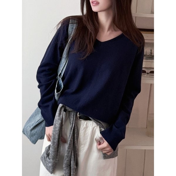 파인울 브이넥니트_Navy