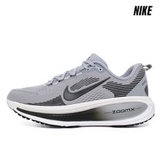 보메로 18 러닝화 운동화 (HM6803-012)