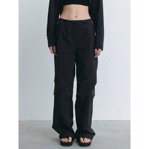 pocket parachute pants (black)