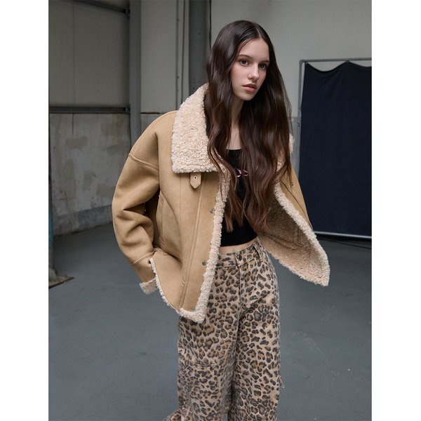 [시흥점] 여성 스웨이드 텍스쳐 인조 무스탕자켓 (ER4TM501)