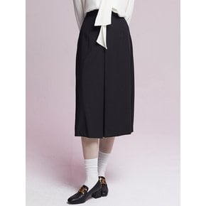 Slot Seam Skirt Black