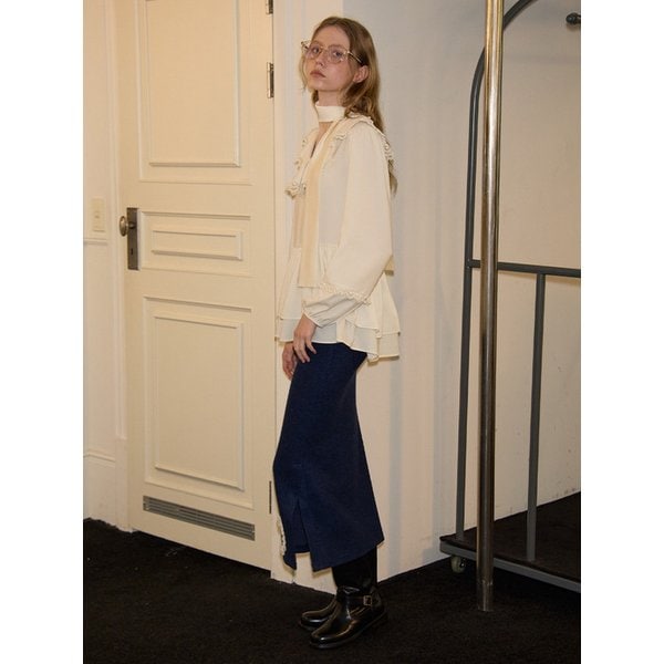 Scarf Ruffle Blouse_ Ivory