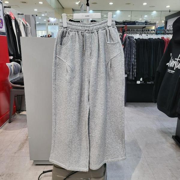 확대된 대표 AWK주니어 sh06 특양면 기모 앞절개 벌룬 버뮤다팬츠 R268G3582A(1)