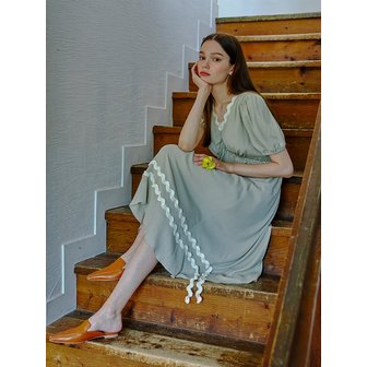 에트몽 Pleated Wave Tape Dress, Light Green