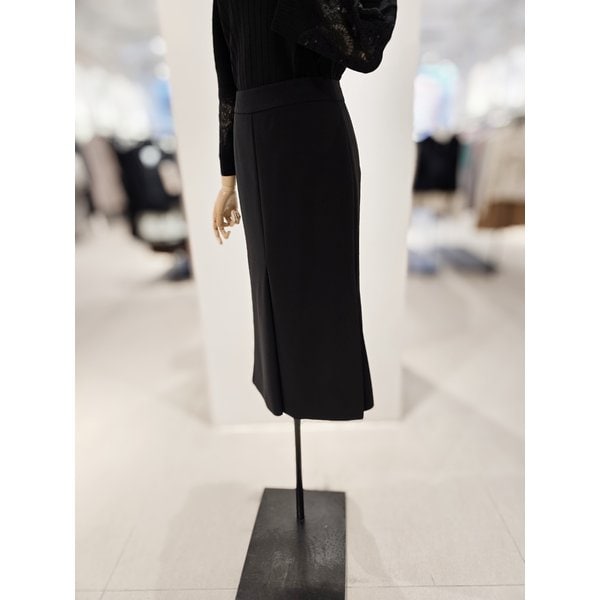 [파주점] [더아이잗컬렉션]모던 실루엣 머메이드 스커트 CR3A0SK921