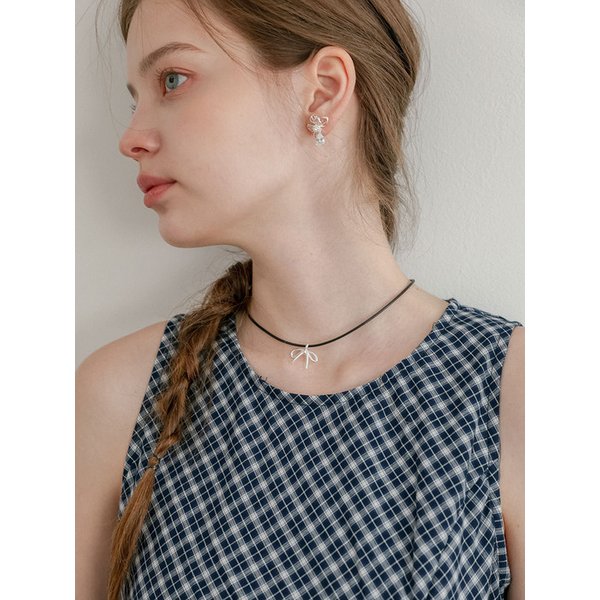 DD_Crystal bow drop earrings_SILVER