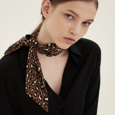 비비드솔리드 leopard mini tie scarf