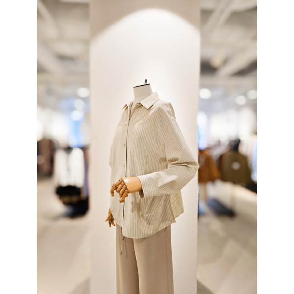 [파주점] [더아이잗컬렉션]스트라이프 돌먼 슬리브 블라우스 CS4B0BL651