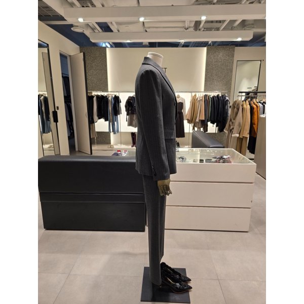 [파주점] 세트 스트라이프 피크드 자켓 + 일자 팬츠 JRCA0JK761,JRCA0SL761