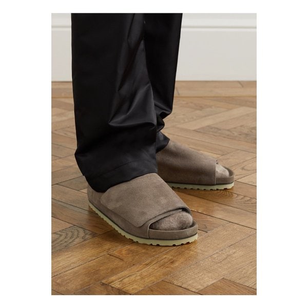 피어 오브 갓 스웨이드 샌들 브라운 1647597304259662