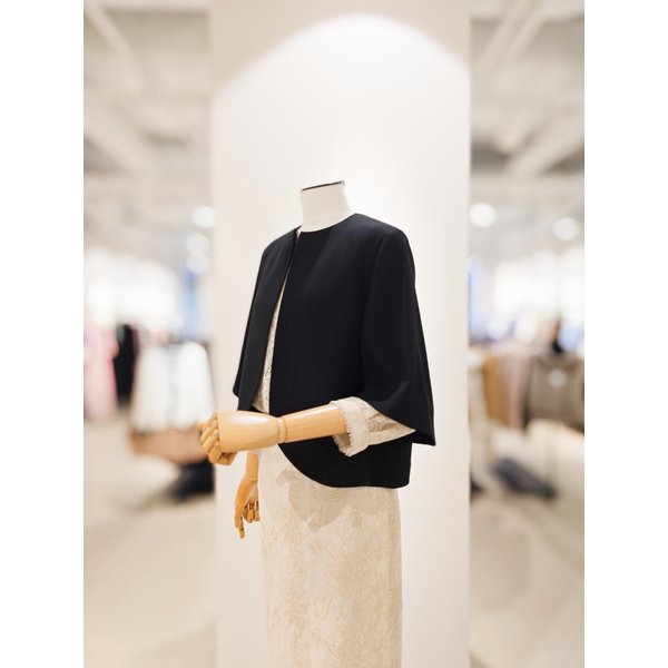 [파주점] [더아이잗컬렉션]7부 라운드넥 케이프 자켓 CS5B0JK521