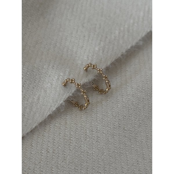 14k Dotted earrings