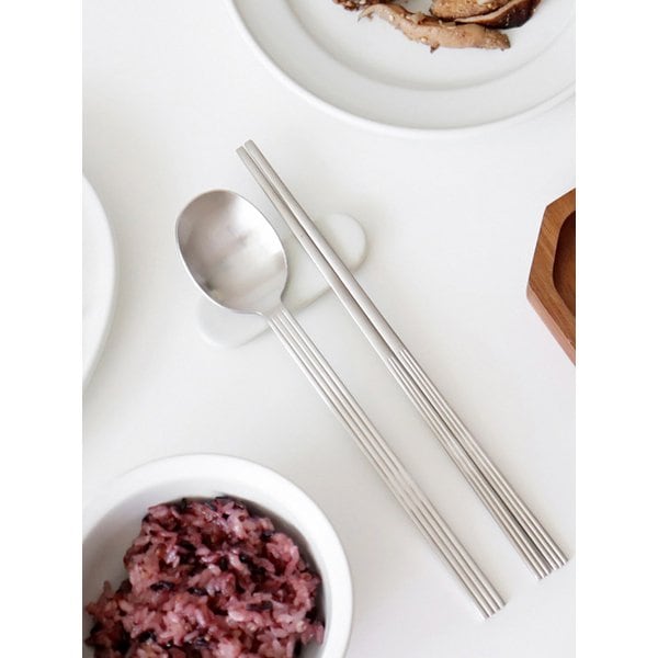 사티느 수저받침 3컬러