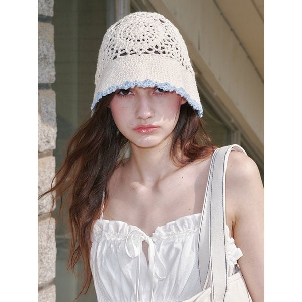 [리퍼브] SunFlower Shell Crochet Hat (2 Colors)
