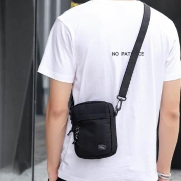 [옷자락] 남자 미니멀 데일리 옥스포드 생활방수 크로스백