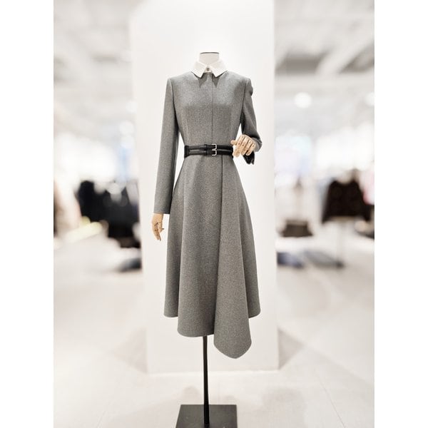 [파주점] [더아이잗컬렉션]탈착 칼라 플레어 롱 원피스 CRBA0OP761