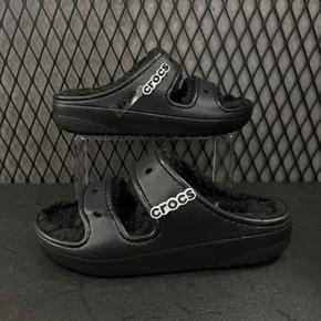 HC02 클래식 코지 샌달 CLASSIC COZZZY SANDAL 207746-060 (S19780620)