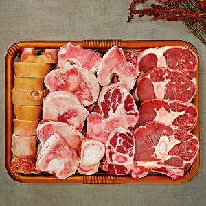 국제식품 [냉동][국제식품]한우 보신세트 2호/6.5kg이상(한우잡뼈2kg+한우사골2kg+한우통사태1.5kg+한우족1개)