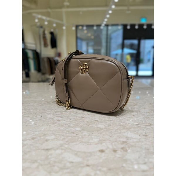 [부산점] 여성 키라 다이아몬드 퀼팅 카메라백 154715-250