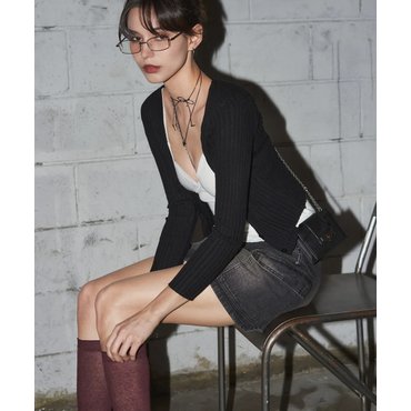 레더리 체인 미니 카우 레더 백 [BLACK]