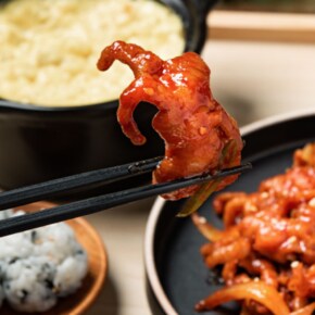 국내산 매운 무뼈닭발 200g 10팩