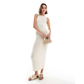 4729836 Mango sleeveless knitted midi dress in white