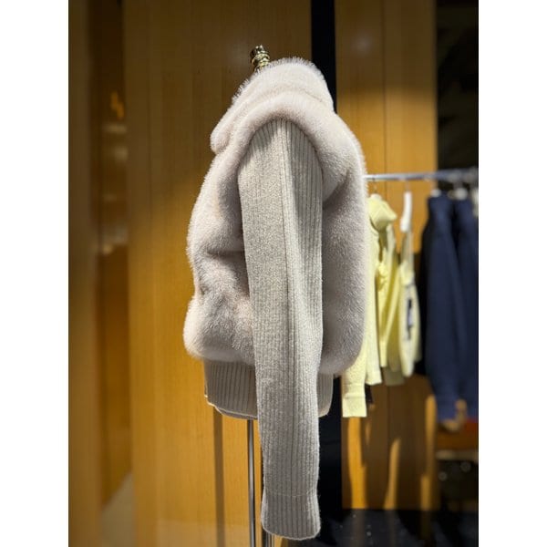 [시흥점] 여성 소매 니트 배색 퍼 점퍼 (ES1JZ201)