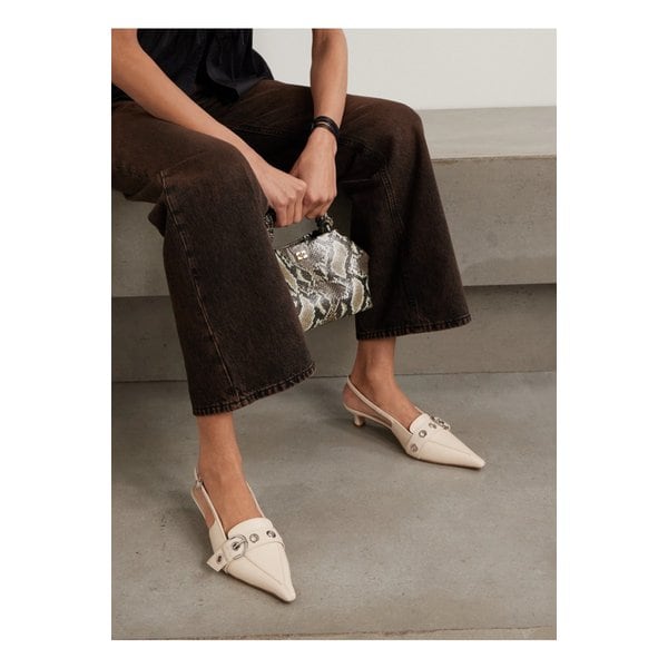 에이디 다비나 버클 가죽 슬링백 펌프스 크림 46376663162886105