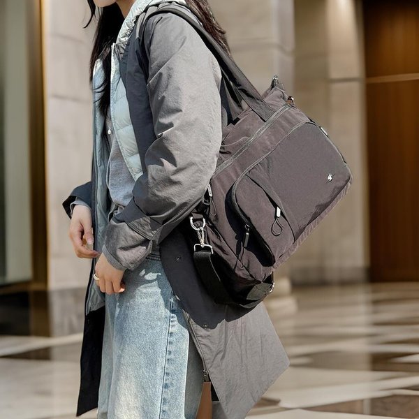 [옷자락] 여자 멀티포켓 나일론 숄더 경량 크로스백