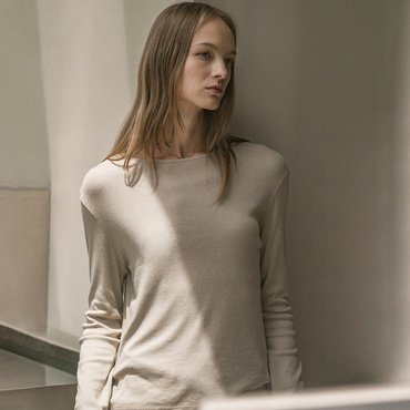 노운베러 Lace label longsleeve T-shirt KNFW02TS13_Beige