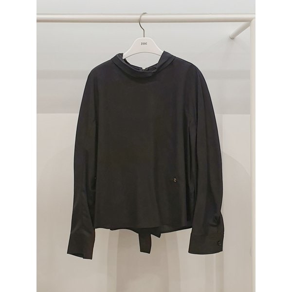 [파주점] 쥬크 주크 뒷리본 모크넥 블라우스 V261MSC904