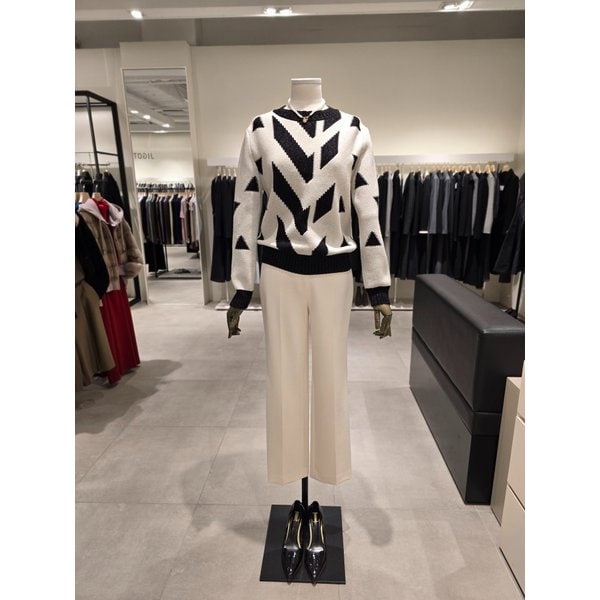 [파주점] 글리터 기하학 배색 풀오버 니트 JPBA1PO094