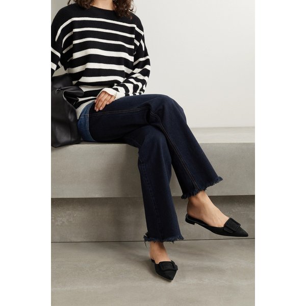 Maysale Buckled Suede Point-toe Flats 블랙