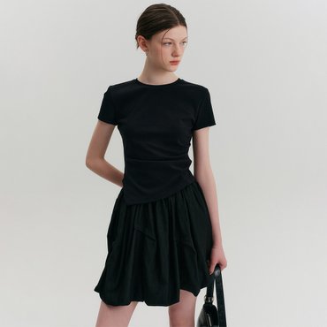 룩캐스트 제제 언발란스 티셔츠_블랙 / ZEZE UNBLANCE T-SHIRT_BLACK