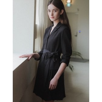 으네 켈리 플리츠 긴소매 원피스