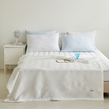 더메종 큐브 냉감 삼중직 이불겸 스프레드 160X210cm