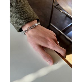 GATE SYMBOL BRACELET / SILVER